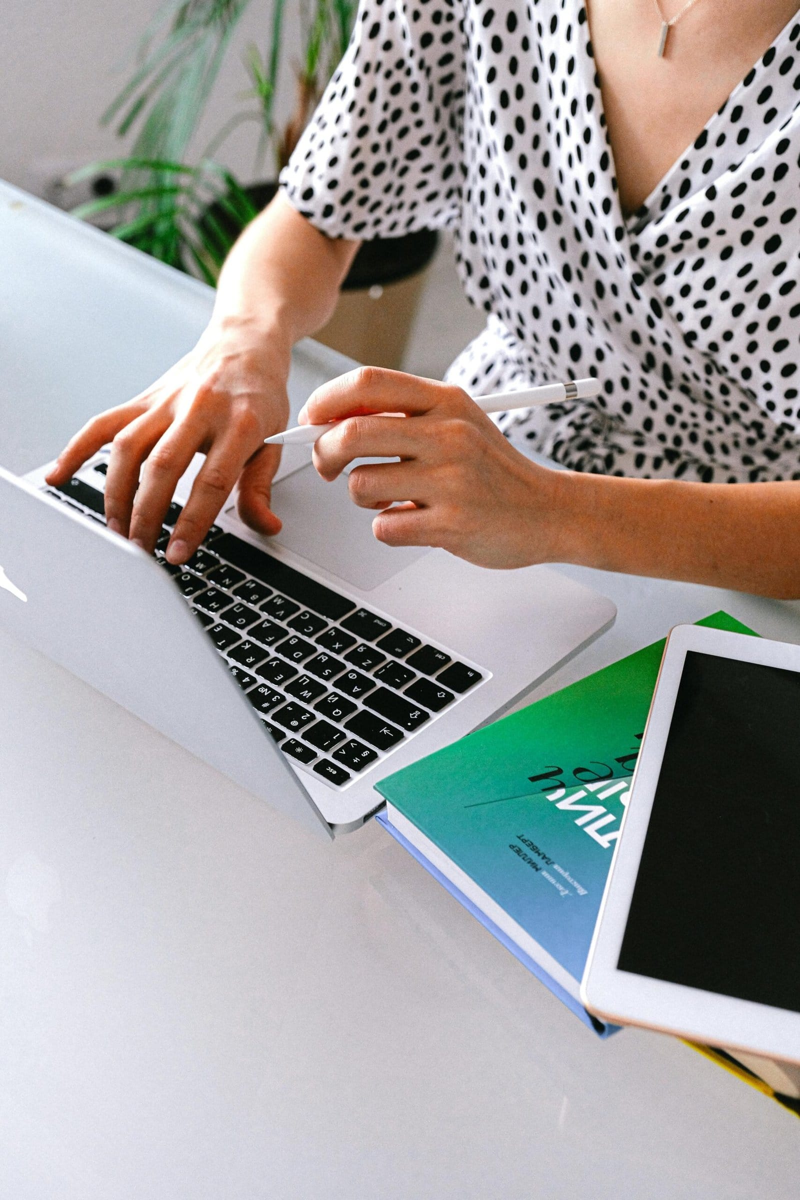 Why Are More Women Choosing Flexible Digital Work Over Traditional Jobs?